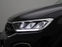 Volkswagen T-Roc 1.0 TSI Life | Draadloze Apple Carplay | Adaptieve cruise control | Travel Assist | Parkeersensoren | Digitale cockpit | 17"Inch LMV | Automatische verlichting |