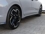 Volkswagen Golf 1.5 eTSI R-Line Edition 150pk DSG | LED | Cruise Control | Panoramadak | DAB+ | App Connect | Climatronic |