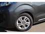 Opel Vivaro 2.0 Diesel 180 S&S L3 DC | Navi By App | Camera | Trekhaak | All Season | Glaslookpanelen | LMV | Dubbele schuifdeur |