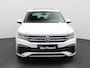 Volkswagen Tiguan 1.4 TSI eHybrid R-Line 245 PK | SoH 97.7% | Plug-In | Panoramisch Schuif- Kanteldak | Volledig Lederen Stoelen | Trekhaak | Navigatiesysteem 'Discover Pro' | Stuurwielverwarming | Stoelverwarming Voor & Achter | Chroom Pakket  | Digitale Cockpit Pro | Volledig Dealer Onderhouden