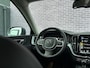 Volvo XC60 2.0 T5 Momentum | Trekhaak | Trekgewicht 2300 kg | Leder | Zitting verlengers | Stuur + Stoelverwarming |