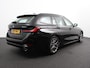 BMW 3-Serie Touring 320e Climate control Adaptive cruise control Parkeersensoren Navigatie LED Apple Carplay/ Android Auto