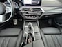 BMW 5-Serie 530e PHEV | M Sport | Panoramadak | Sportstoelen | Nieuwstaat!