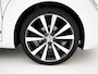 Volkswagen Beetle Cabriolet 1.6 TDI Design Cup Aut. *LUXURY-LEATHER | FENDER-AUDIO | CARPLAY | COMFORT-SEATS | HEATED-SEATS | ECC | SHIFTPADDLES | PDC | AIRSCARF | CRUISE | 19''ALU*