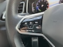 Volkswagen T-Roc 1.5 TSI 150PK R-Line Business+ / R-Line Interieur + Exterieur / Afneembare Trekhaak / IQ LED / Achteruitrijcamera / Stuur + Stoelverwarming / Dodehoek Sensor **