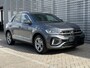 Volkswagen T-Roc 1.5 TSI 150PK R-Line Business+ / R-Line Interieur + Exterieur / Afneembare Trekhaak / IQ LED / Achteruitrijcamera / Stuur + Stoelverwarming / Dodehoek Sensor **