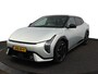 Kia EV4 Fastback GT-PlusLine 81.4 kWh - Stoelverwarming/ventilatie - Glazen Schuif-/kanteldak - Elektrisch verstelbare voorstoelen - Dodehoekcamera - Head-up display Fabrieksgarantie tot 03-09-2032