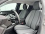 Peugeot 208 1.2 Hybrid 100 e-DCS6 Allure | Stoelverwarming Voor | Navigatie | CarPlay | Adaptive Cruise Control | Automaat | Sensoren Voor + Achter | Camera |