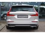 Volvo V60 2.0 T6 Plug-in hybrid AWD Plus Dark | 2000 kg trekgewicht | Elektrische stoelen met geheugen | Harman/Kardon Audio | Stoel & Stuurverwarming | Dodehoeksensoren | adaptieve cruise controle |