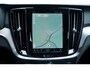 Volvo V60 2.0 T6 Plug-in hybrid AWD Plus Dark | 2000 kg trekgewicht | Elektrische stoelen met geheugen | Harman/Kardon Audio | Stoel & Stuurverwarming | Dodehoeksensoren | adaptieve cruise controle |