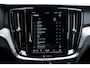 Volvo V60 2.0 T6 Plug-in hybrid AWD Plus Dark | 2000 kg trekgewicht | Elektrische stoelen met geheugen | Harman/Kardon Audio | Stoel & Stuurverwarming | Dodehoeksensoren | adaptieve cruise controle |