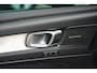 Volvo XC40 2.0 B4 Plus Dark | 2000 kg trekgewicht | Trekhaak | Stuur & Stoelverwarming | Pilot Assist | Elektrische Achterklep | Elektrische Stoelen | Google Services | Harman Kardon |
