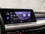 Volkswagen Golf Variant 1.0 TSI Sportline Automaat (APPLE CARPLAY, GROOT NAVI, CLIMATE, STUUR/STOELVERWARMING, SFEERVERLICHTING, PARKEERSENSOREN, GETINT GLAS, SPORTSTOELEN, LM VELGEN, ADAPTIVE CRUISE, NIEUWSTAAT)