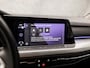 Volkswagen Golf Variant 1.0 TSI Sportline Automaat (APPLE CARPLAY, GROOT NAVI, CLIMATE, STUUR/STOELVERWARMING, SFEERVERLICHTING, PARKEERSENSOREN, GETINT GLAS, SPORTSTOELEN, LM VELGEN, ADAPTIVE CRUISE, NIEUWSTAAT)
