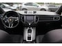 Porsche Macan 2.0 / Trekhaak / Panoramadak / Leder / Parkeerhulp V+A / Stoelverwarming / DAB / Cruise Control