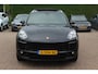 Porsche Macan 2.0 / Trekhaak / Panoramadak / Leder / Parkeerhulp V+A / Stoelverwarming / DAB / Cruise Control