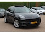 Porsche Macan 2.0 / Trekhaak / Panoramadak / Leder / Parkeerhulp V+A / Stoelverwarming / DAB / Cruise Control