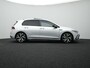 Volkswagen Golf 1.5 eTSI R-Line Business | Apple Carplay/Android Auto | Panorama dak | Black Style | Sfeerverlichting |