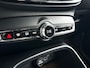 Volvo XC40 B4 Plus Dark | Parkeercamera | Stoel- en Stuurverwarming | Harman Kardon | Trekhaak