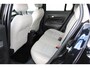 Fiat 600 1.2 Hybrid La Prima / Navigatie / Camera / LEDER / Stoelverwarming / Dodehoek / PDC V+A / Keyless / Elekt. achterklep /