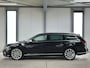 Volkswagen Passat Variant 1.5 TSI R-Line 150pk | Elek. Trekhaak | Massage | 19 inch | Sportstoellen + Stuur
