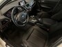 BMW 1-Serie 118i Sport - Automaat - Led - Navi - ParkeerSensor -