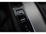 Volvo V60 2.0 B3 R-Design / Trekhaak / Camera / Leder / 19'' / Navigatie / Dodehoek / DAB / Stuur+Stoelverwarming / ACC
