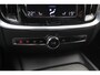 Volvo V60 2.0 B3 R-Design / Trekhaak / Camera / Leder / 19'' / Navigatie / Dodehoek / DAB / Stuur+Stoelverwarming / ACC