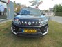 Suzuki Vitara 1.4 Boosterjet Style Smart Hybrid NL-Auto, 1500KG trekgewicht.