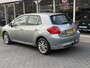 Toyota Auris 1.6 VVT-I 5DR Dynamic | Trekhaak, Lichtmetalen velgen, Cruise control, Climate control, Radio/CD-Speler, Zeer mooi!