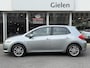 Toyota Auris 1.6 VVT-I 5DR Dynamic | Trekhaak, Lichtmetalen velgen, Cruise control, Climate control, Radio/CD-Speler, Zeer mooi!