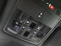 Skoda Superb Combi 1.4 TSI iV Sportline Business 218PK DSG Pano-Schuifdak, Adaptieve Cruise Controle, 360gr. Camera, Verwarmbare voorstoelen en achterbank, Memorystoel, Virtual Pedal, Keyless, Side Assist, Trekhaak, 19" LM Velgen