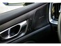 Volvo V60 2.0 T6 Plug-in hybrid AWD Plus Dark | Trekhaak | Adapt Cruise | 360 graden Camera | Verw stuur/stoelen/achterbank | Harman/ Kardon | BLIS