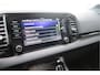 Skoda Karoq 1.5 TSI ACT 150pk Sportline Business Stoelverwarming , Led verlichting , DAB+ radio , Carplay ,Canton sound systeem, Achteruitrijcamera , Parkeersensoren ,Electr. achterklep ,etc.