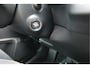 Skoda Karoq 1.5 TSI ACT 150pk Sportline Business Stoelverwarming , Led verlichting , DAB+ radio , Carplay ,Canton sound systeem, Achteruitrijcamera , Parkeersensoren ,Electr. achterklep ,etc.