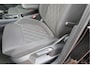 Skoda Karoq 1.5 TSI ACT 150pk Sportline Business Stoelverwarming , Led verlichting , DAB+ radio , Carplay ,Canton sound systeem, Achteruitrijcamera , Parkeersensoren ,Electr. achterklep ,etc.