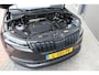 Skoda Karoq 1.5 TSI ACT 150pk Sportline Business Stoelverwarming , Led verlichting , DAB+ radio , Carplay ,Canton sound systeem, Achteruitrijcamera , Parkeersensoren ,Electr. achterklep ,etc.