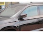 Skoda Karoq 1.5 TSI ACT 150pk Sportline Business Stoelverwarming , Led verlichting , DAB+ radio , Carplay ,Canton sound systeem, Achteruitrijcamera , Parkeersensoren ,Electr. achterklep ,etc.