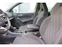 Skoda Karoq 1.5 TSI ACT 150pk Sportline Business Stoelverwarming , Led verlichting , DAB+ radio , Carplay ,Canton sound systeem, Achteruitrijcamera , Parkeersensoren ,Electr. achterklep ,etc.