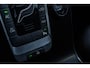 Volvo V40 1.5 T3 Polar+ Sport | Achteruitrijcamera | Cruise Control | Navigatie | Verwarmde Voorstoelen | Parkeersensoren voor en achter |