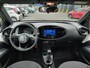 Toyota Aygo X PULSE NIEUW DIRECT LEVERBAAR! CLIMA BI-TONE APPLE/ANDROID 17"LM-VELGEN PRIVACY-GLASS