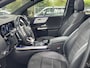 Mercedes-Benz B-klasse 200 Business Solution AMG | MBUX | Sfeerverlichting | Pano | 18 '' |