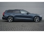 Volvo V60 PHEV T6 AWD ULTRA DARK SCHUIFDAK | WINTERPACK | H&K AUDIO | LUXE