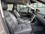 Volvo XC70 2.4 D5 Momentum | Autm | Leer | Navi | Clima | Cruise |