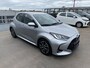 Toyota Yaris 1.5 Hybrid Dynamic Parkeersensoren voor + achter, Navigatie Apple CarPlay/Android Auto, achteruitrij camera, adaptieve cruise control, LED