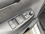 Toyota Yaris 1.5 Hybrid Dynamic Parkeersensoren voor + achter, Navigatie Apple CarPlay/Android Auto, achteruitrij camera, adaptieve cruise control, LED