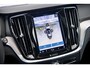 Volvo V60 2.0 T6 Plug-in hybrid AWD Ultimate Bright | Panoramadak | Gelamineerd Glas | 360 Camera | Head-up display | Adaptieve Cruise Control | Verwarmbaar Stuurwiel | Harman & Kardon Sound