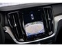 Volvo V60 2.0 T6 Plug-in hybrid AWD Ultimate Bright | Panoramadak | Gelamineerd Glas | 360 Camera | Head-up display | Adaptieve Cruise Control | Verwarmbaar Stuurwiel | Harman & Kardon Sound