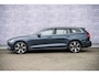Volvo V60 2.0 T6 Plug-in hybrid AWD Ultimate Bright | Panoramadak | Gelamineerd Glas | 360 Camera | Head-up display | Adaptieve Cruise Control | Verwarmbaar Stuurwiel | Harman & Kardon Sound