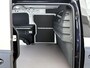 Volkswagen ID. Buzz Cargo Anniversary Edition 286 pk | Airco | Multifunctioneel stuur | Cruise control | Apple Carplay | Trekhaak | Armsteunen | Stoelverwarming | LED lampen | Achteruitrijcamera | Navigatie |